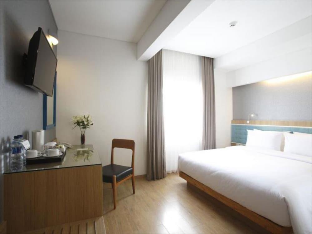 Hotel Santika Kelapa Gading Cakarta Dış mekan fotoğraf