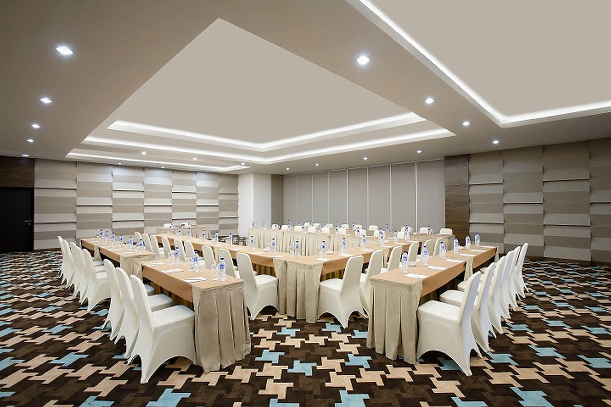 Hotel Santika Kelapa Gading Cakarta Dış mekan fotoğraf