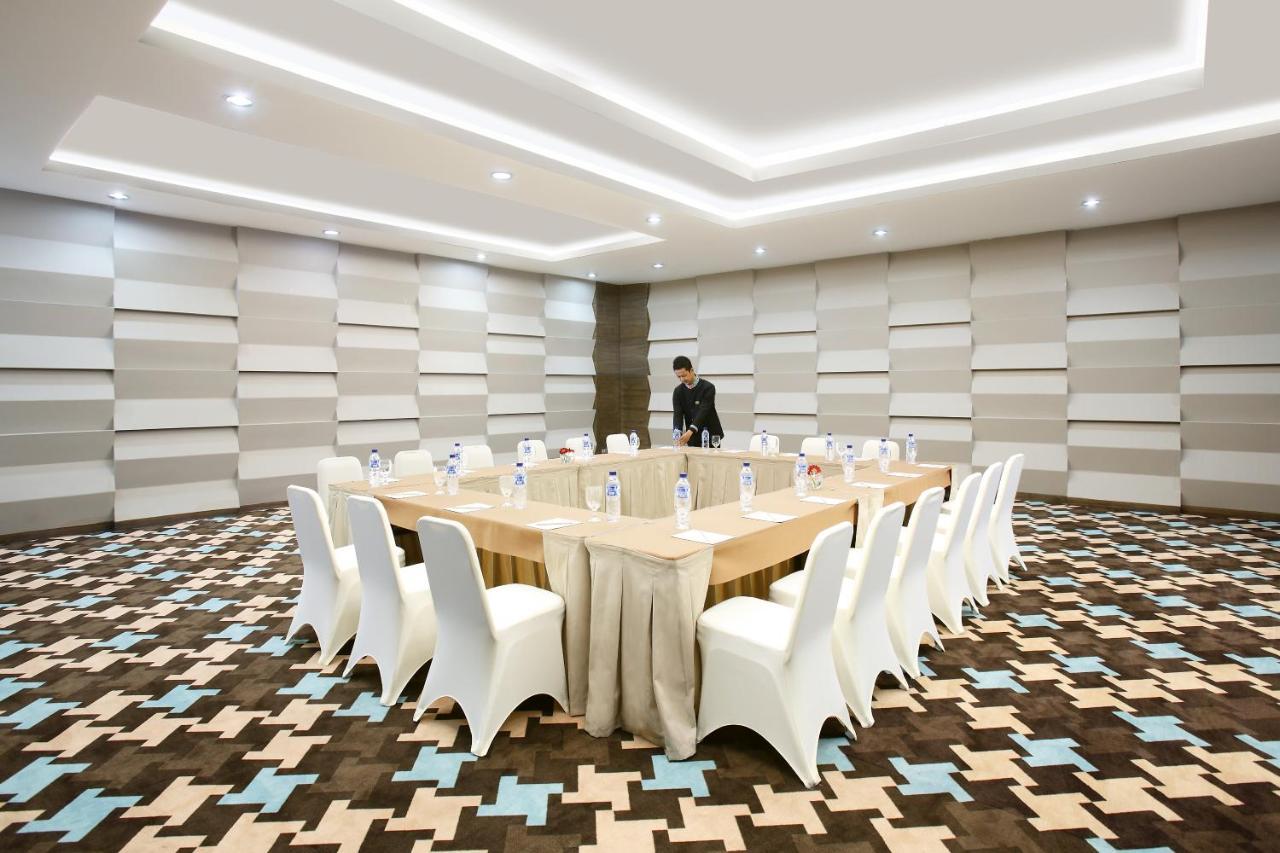 Hotel Santika Kelapa Gading Cakarta Dış mekan fotoğraf