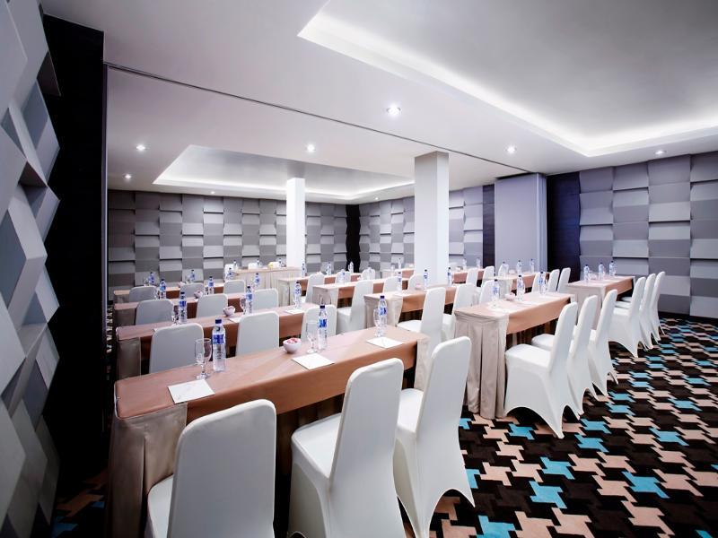 Hotel Santika Kelapa Gading Cakarta Dış mekan fotoğraf